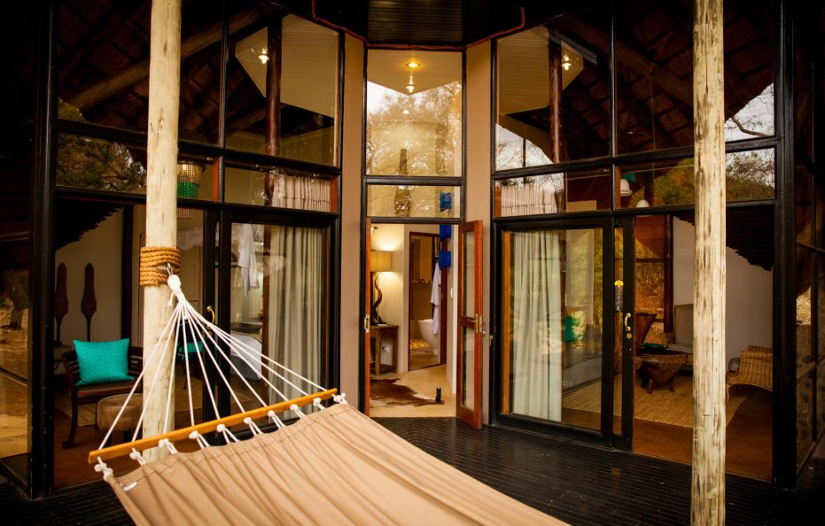 RIVER SUITE