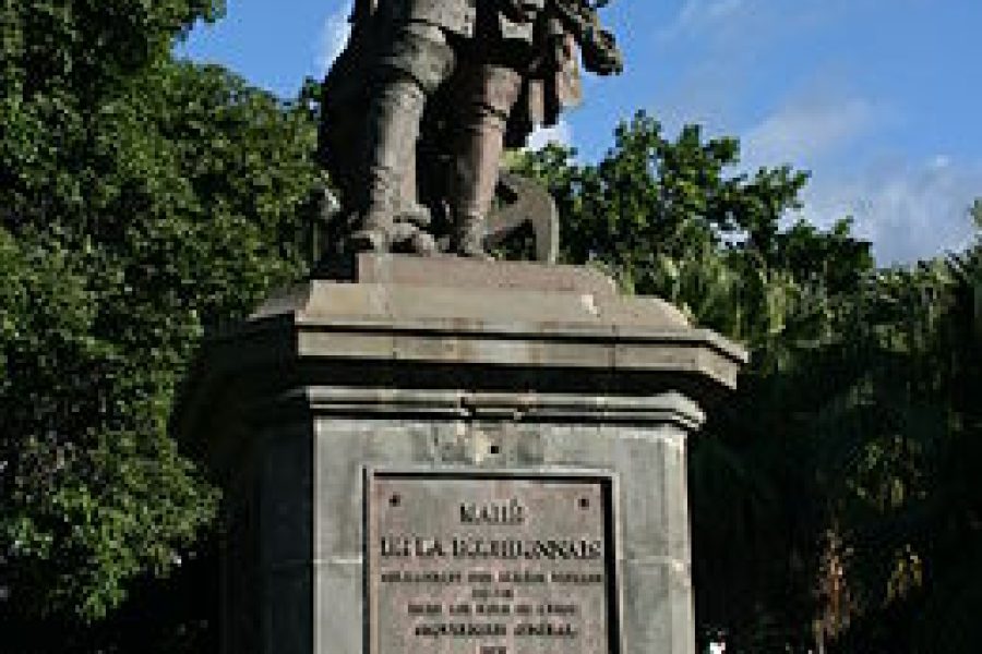 HALF DAY PORT LOUIS OF MAHE DE LABOURDONNAIS TOUR