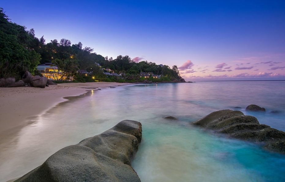 CARANA BEACH HOTEL – SEYCHELLES