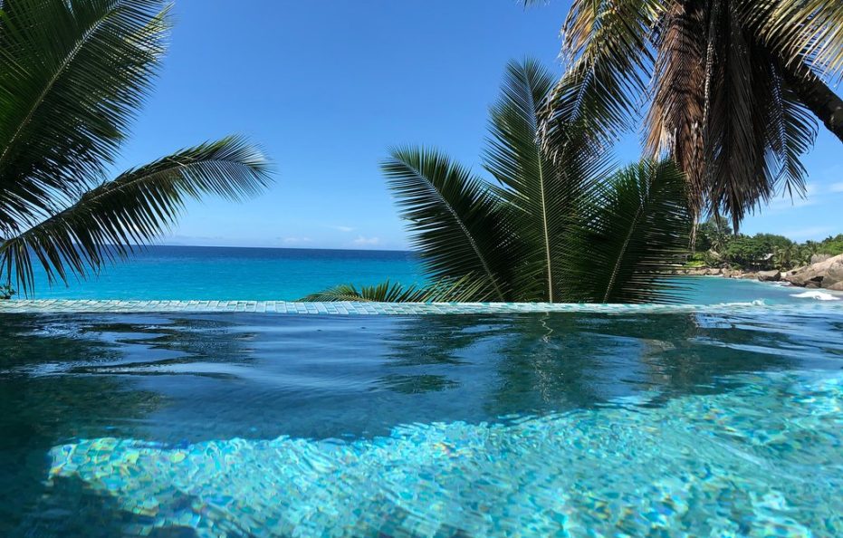 CARANA BEACH HOTEL – SEYCHELLES
