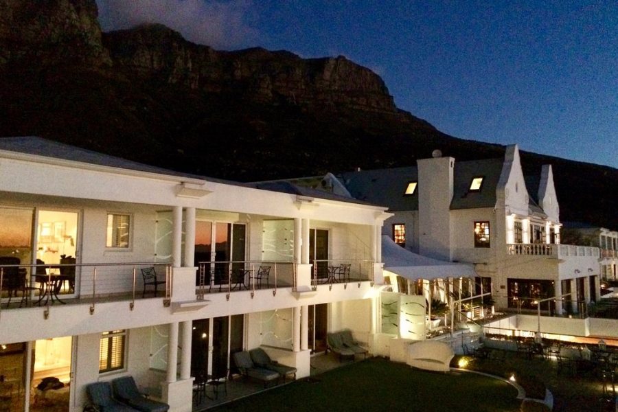 THE TWELVE APOSTLES