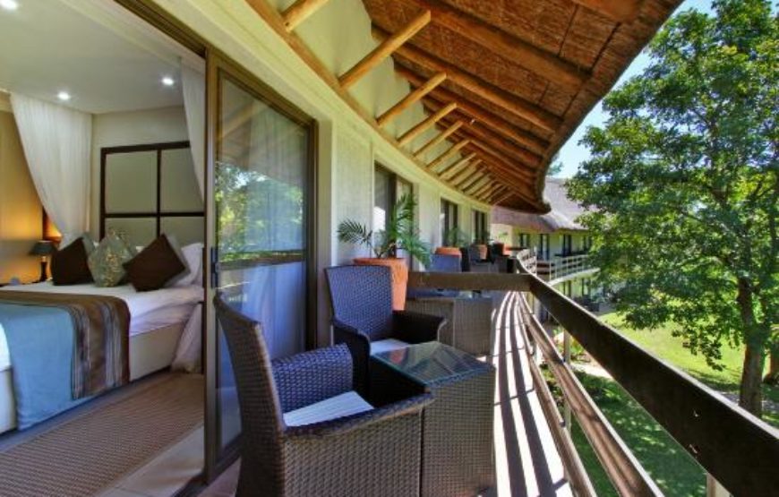 A’ZAMBEZI RIVER LODGE – VICTORIA FALLS