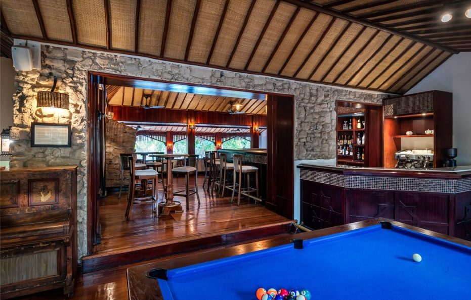 BEACH VILLA