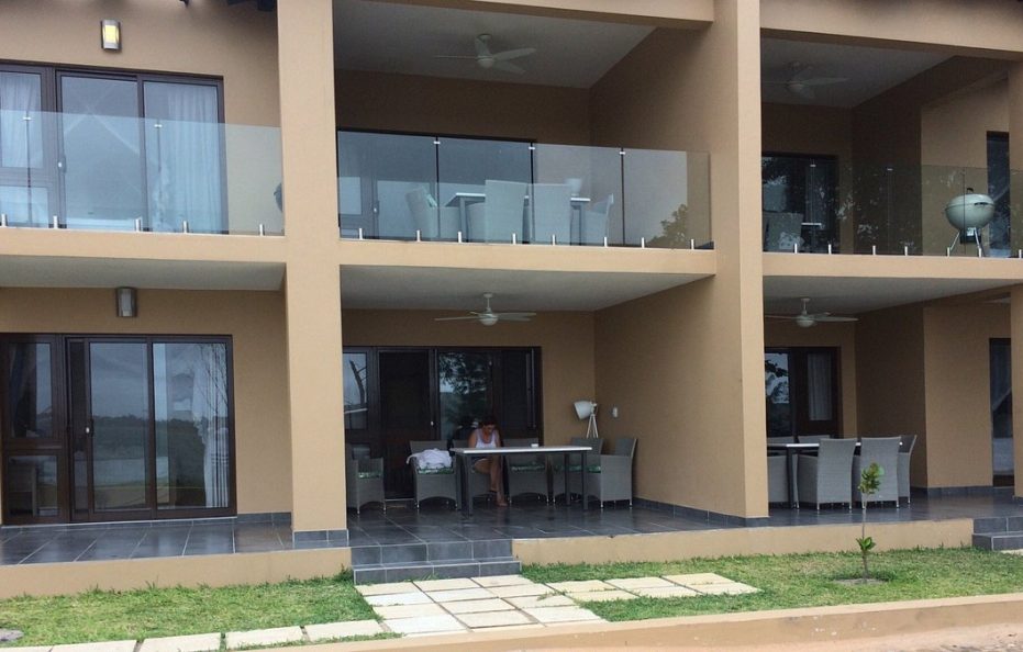 2 BEDROOM APARTMENT