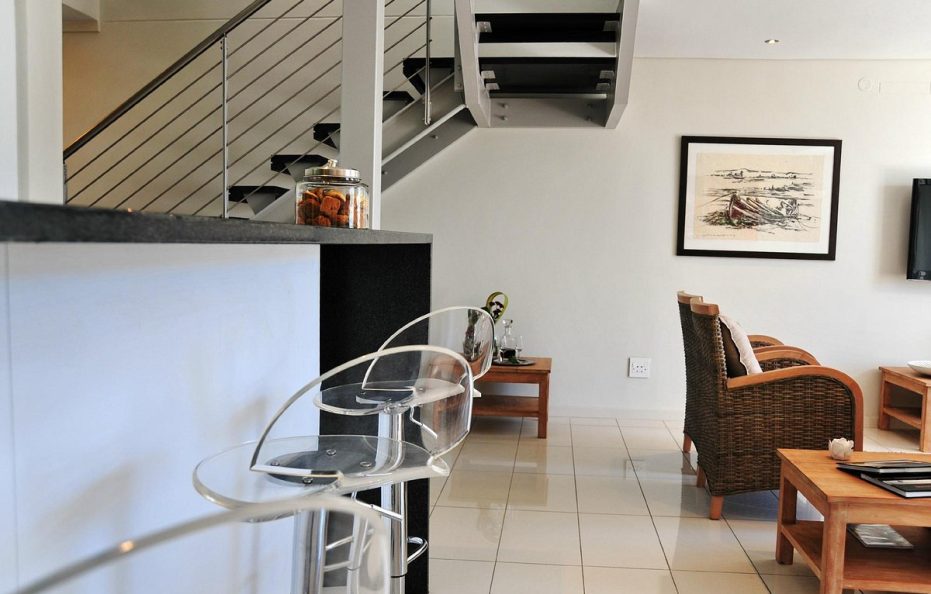 THREE BEDROOM APARTMENT