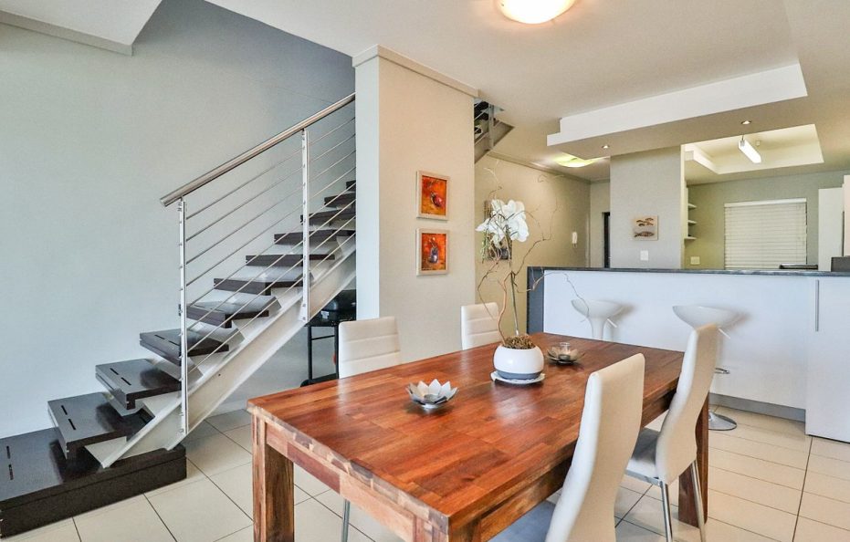 THREE BEDROOM APARTMENT