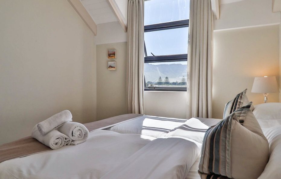 THREE BEDROOM APARTMENT