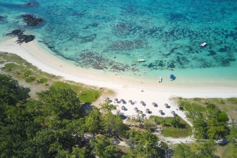 SUNRISE ATTITUDE ( ADULTS ONLY ) – MAURITIUS