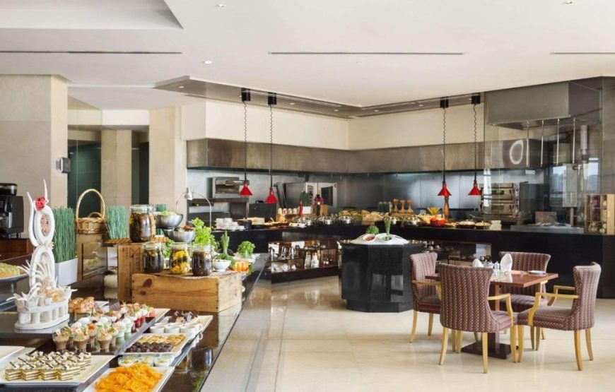 Crowne Plaza Jumeirah Dubai Package